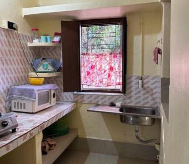 Bolpur Apartment | ATITHI HOMESTAY - Entire 2BHK in Central Bolpur with Private Parking - Pet Friendly