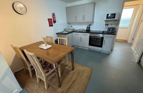Newquay Cottage | Atlantic View Chalets #4 | Self-catering holiday cottage near Crantock beach