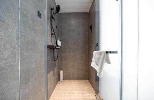 Laicheng District Hotel | Atour Hotel Jinan Laiwu