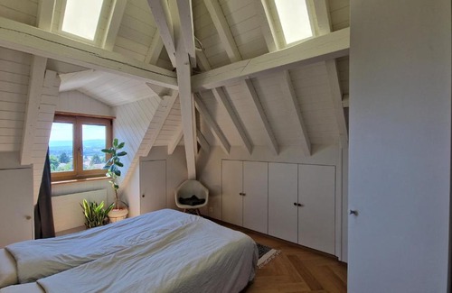 Jouxtens-Mezery Apartment | Attic Apartement - Penthouse 2 Bedrooms