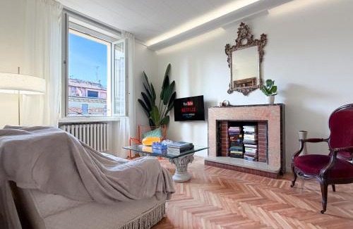 Old Town Apartment | Attico d'Autore in Piazza con Vista Ghirlandina