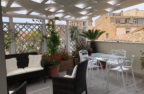 Caltagirone Apartment | Attico Da Rosa con vista spettacolare a 360 gradi