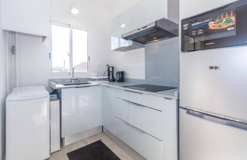 Saint-Denis Apartment | Attractive refurbished T2 apartment in downtown Saint-Denis