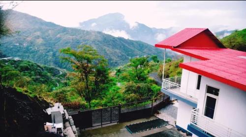 Kandaghat Cabin | Atulyam Farms and Stay