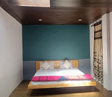 Kandaghat Cabin | Atulyam Farms and Stay