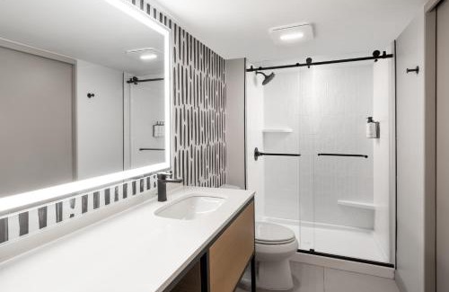 Austin Hotel | Atwell Suites Austin Airport by IHG