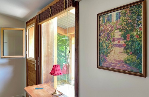 Domaize House | Atypical and cosy gîte with 4 large bedrooms and bathrooms