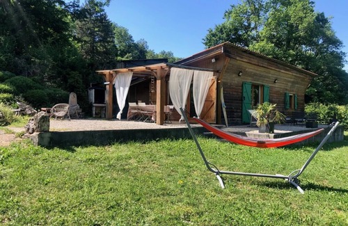 Hautecourt-Romaneche Ski Chalet | Atypical chalet, calm nature and river