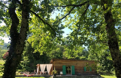Hautecourt-Romaneche Ski Chalet | Atypical chalet, calm nature and river