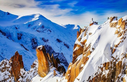 Chamonix City Centre Cottage | Au Bon Coin - an apartment that sleeps 8 guests in 4 bedrooms