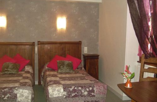Saint-Cyprien-sur-Dourdou Hotel | Auberge Aux Portes de Conques