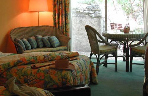 Peillon Hotel | Auberge De La Madone