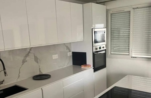 Le Blanc-Mesnil House | Auberge Emmanuel
