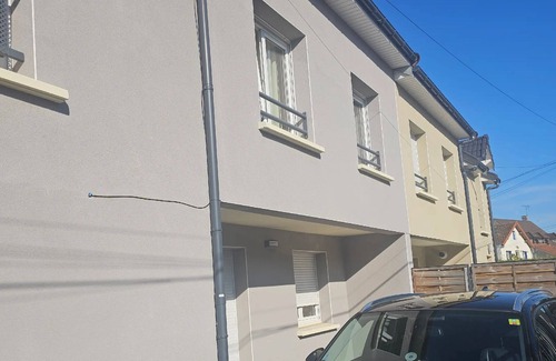 Le Blanc-Mesnil House | Auberge Emmanuel