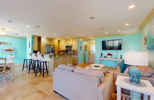Sandestin House | Augusta Antics 530 ~Golf Cart Included~Pet Friendly~Sandestin Resort