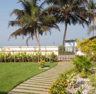 Inna Apartment | Aum Tat Sat by Reunion - Beach House