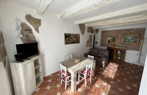 Canino Apartment | Aura Entis