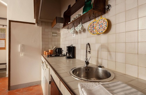 Duomo Apartment | Aurora Apart: Renaissance Suite, AC BDR, new BTH, historic center, easy to all!.