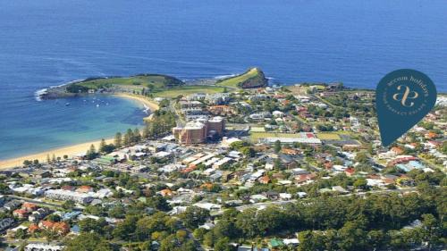 Terrigal House | Aurora Cabarita Close To Beach, Shops, Cafes Accom Holidays
