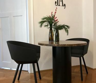 Schwabing House | Aussergewöhnlich schönes Zimmer in München-Schwabing