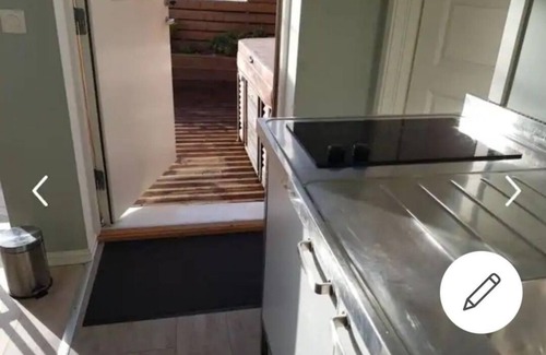 Steinsland Apartment | Austefjorden Fjord Suite in oceangap