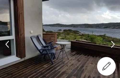 Steinsland Apartment | Austefjorden Fjord Suite in oceangap