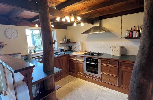 Bacchus Marsh House | Authentic Farmhouse Barn Remodelled With Modern Comforts