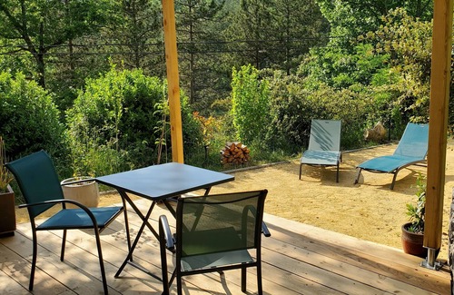Saillans House | Authentic gîte, nature, calm, swimming pool, relaxation, activities and scents