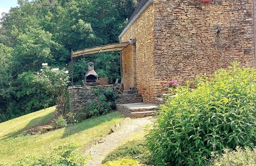 Proissans Cottage | Authentic little Périgord house with saltwater swimming pool on the outskirts of SARLAT
