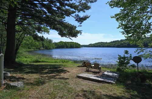 Bucksport Cabin | Authentic Maine Log Cabin | Lakefront | Cozy