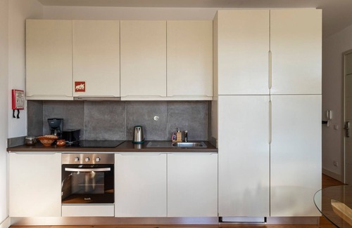 Centro / Baixa Apartment | Authentic Porto House by LovelyStay - 2nd Floor