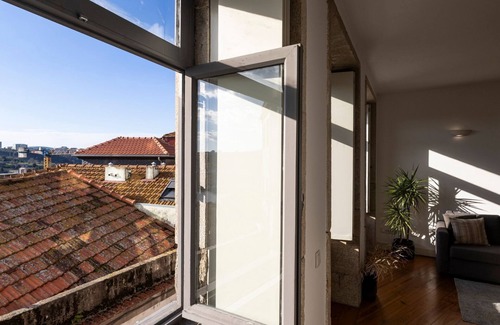 Centro / Baixa Apartment | Authentic Porto House by LovelyStay - 2nd Floor