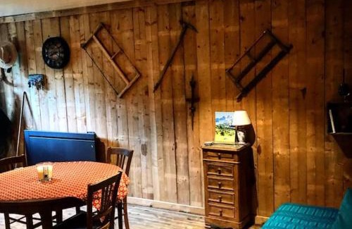 Le Chalmieu Apartment | authentique logement de colpoteur