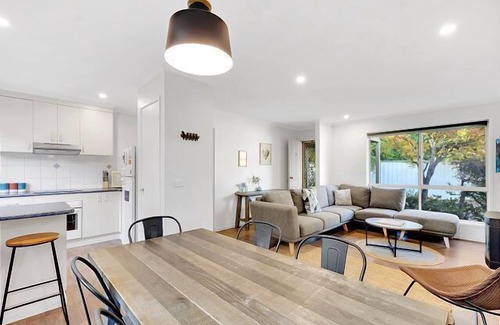 Bright Apartment | Autumn Grove 4, Bright