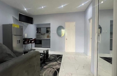 Saint Andrew Apartment | Ava’s Cozy Retreat 1BR - Pool