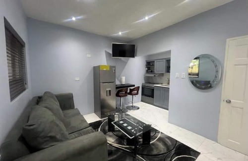 Saint Andrew Apartment | Ava’s Cozy Retreat 1BR - Pool