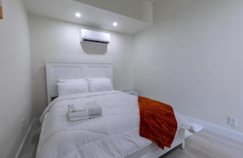 Sunshine Apartment | Available Unit in Ft Myers