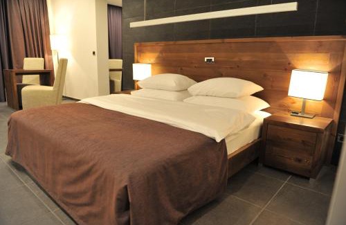 Budva Hotel | Avala Resort & Villas