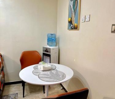 Kilimani Bed & Breakfast | Avalor Suites - Marcus Garvey