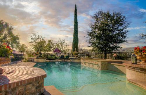 Murrieta House | Avenida De Arboles Oasis