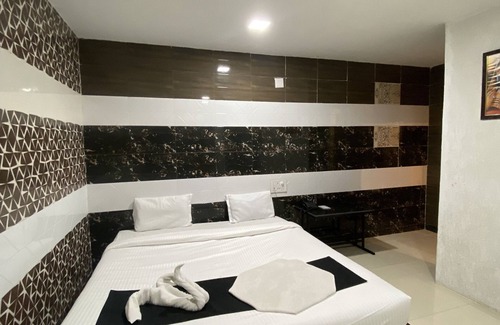 Udaipur District Hotel | Avexia Elite Resort & Spa Udaipur