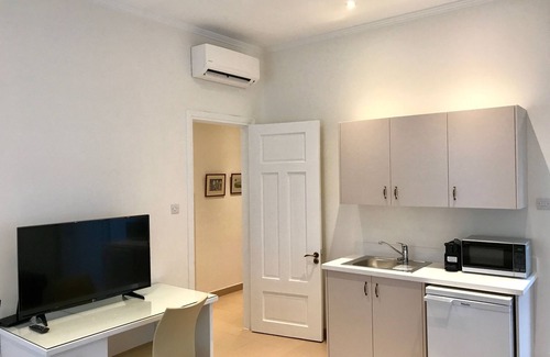 Limassol Hotel | Avgi's Home