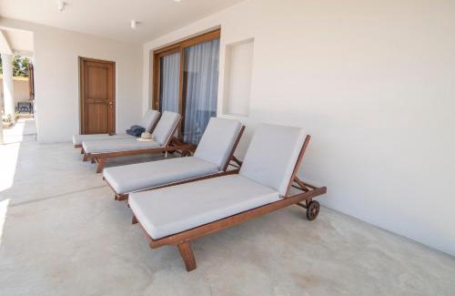 Kokinos Pirgos Villa | Avli Guest House