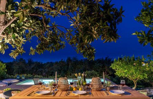 Coste House | Avocado Garten