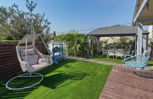 Manot Cabin | Avraham - בקתות מעל הואדי