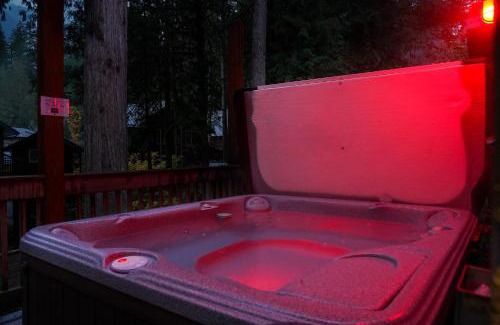 Glacier House | Avventura Chalet