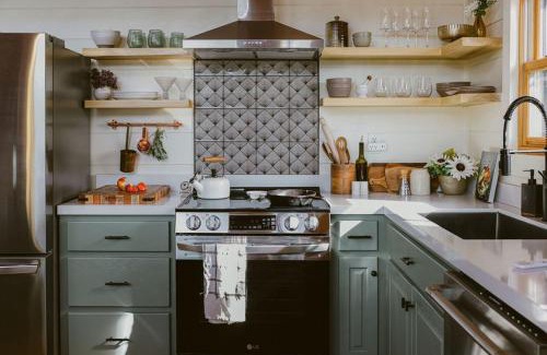 Julian House | Award-winning A-frame Chalet W Cedar Tub & Views