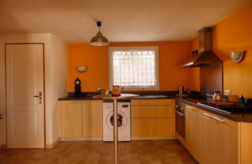 Piolenc Other | Away from the hustle and bustle, set down your suitcases in this Mas reserved for Tourisme de Charme!