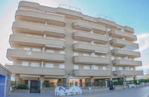 Cabanes Apartment | Awesome apartment in La Torre de la Sal