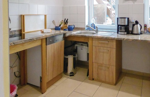 Halsbach Apartment | Awesome apartment in Freiberg with WiFi